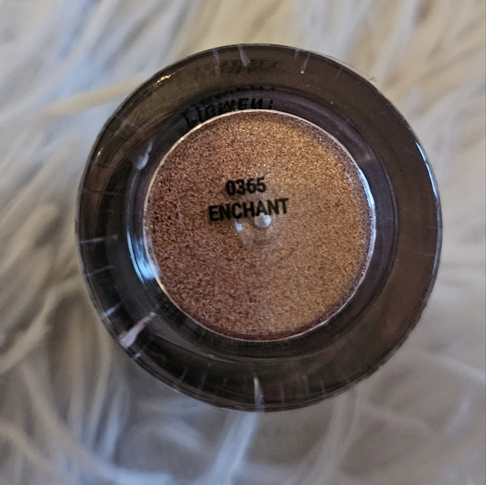 🆕️Loose Pigment ENCHANT